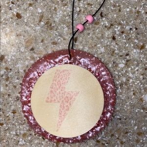 Lightning Bolt Freshie